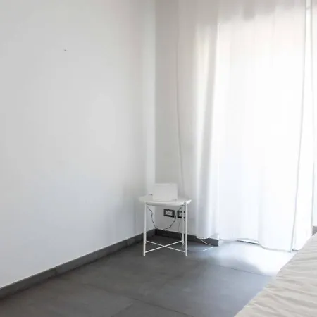 House - Via Boccea - Too アパート